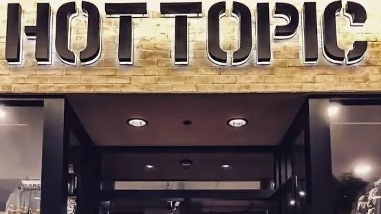 What is Hot Topic Employee Discount | All You Need to Know!